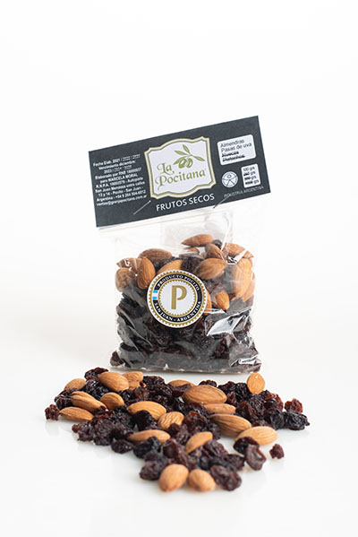Almendras y pasas La Pocitana - caja x 12 unidades de 100 gr - Frutos secos